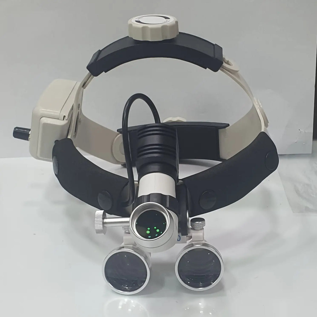 Omega Dental Headlight with loupe 3.5x