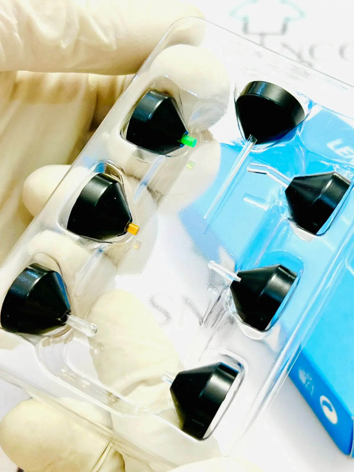 Dental magnetic point curing lenses